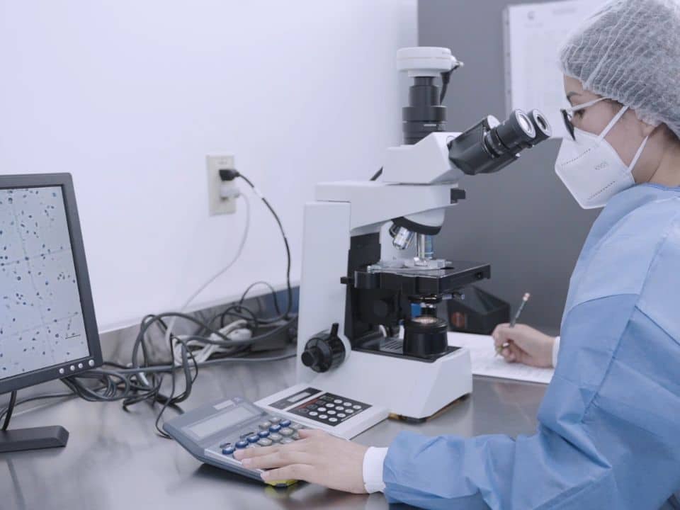 El papel de los biólogos en tratamientos de fertilidad