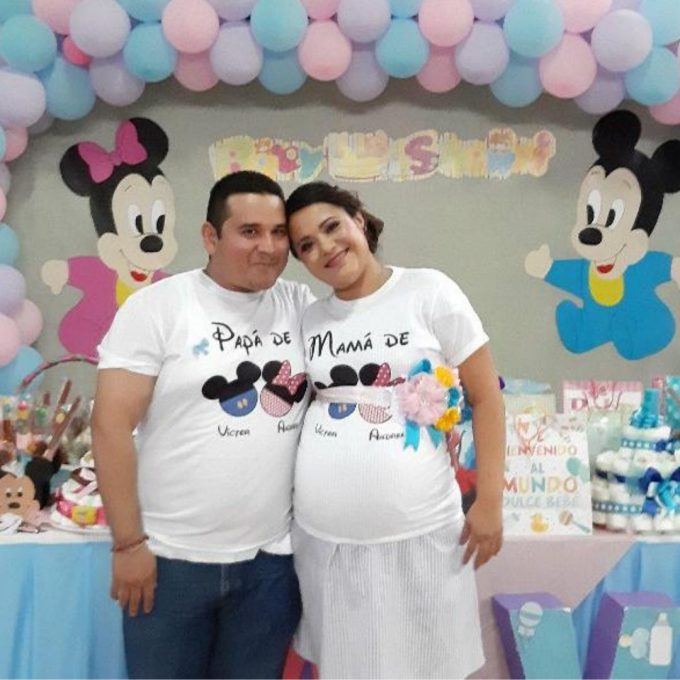 in-vitro-fertilization-testimonies-mom-pregnant-with-dad-at-baby-shower
