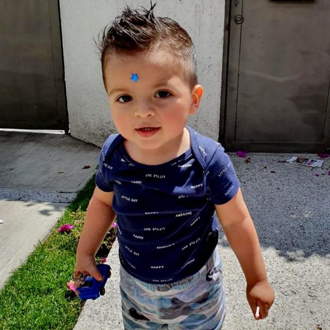 Matías playing with his cars – Ingenes baby