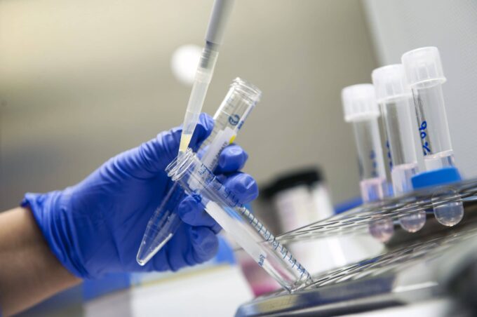 Equipo médico de Ingenes durante un procedimiento
