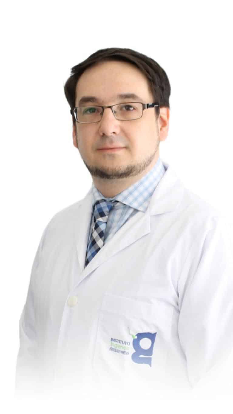 especialista-en-fertilidad-ginecologo-dr-eduardo-maxemin-lugo-infertilidad-reproduccion-asistida-fiv